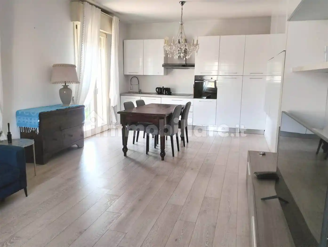 Appartamento in affitto a Desenzano del Garda