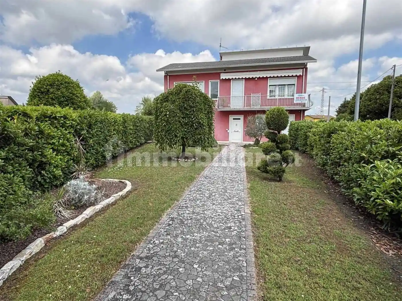 Casa indipendente in vendita a Villanova del Ghebbo