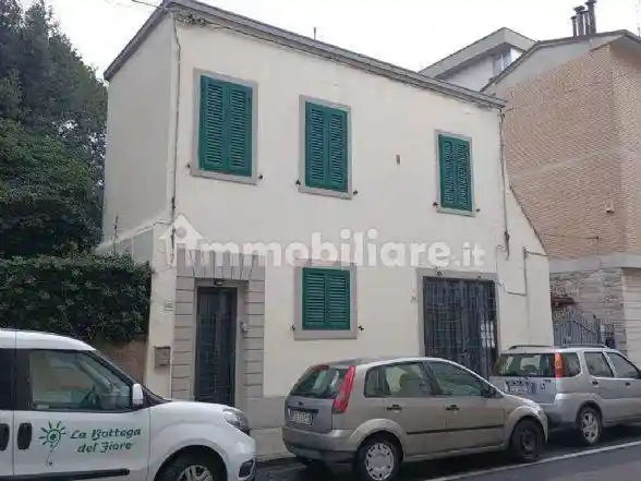 Appartamento in vendita a Livorno