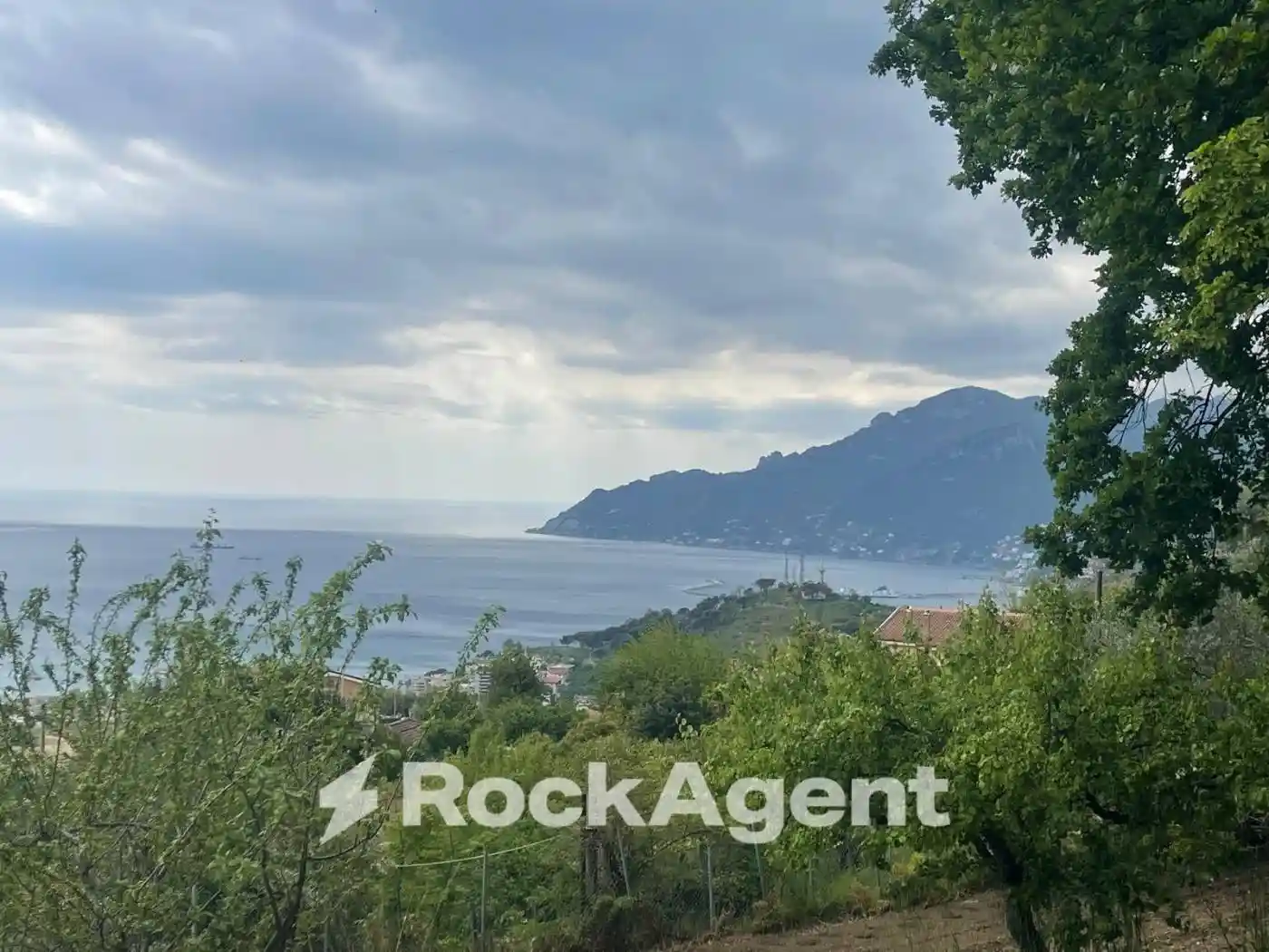 Rustico - Casale in vendita a Salerno