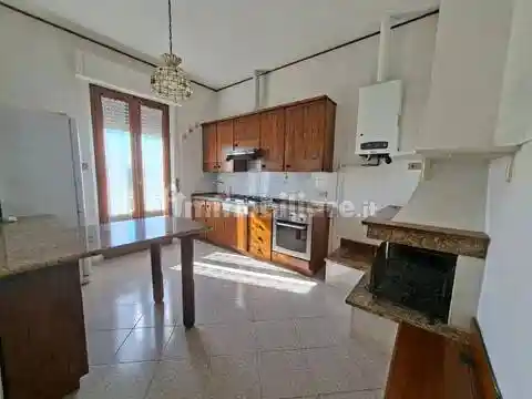 Appartamento in vendita a Jesi