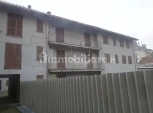 Palazzo - Stabile in vendita a Brignano Gera d'Adda