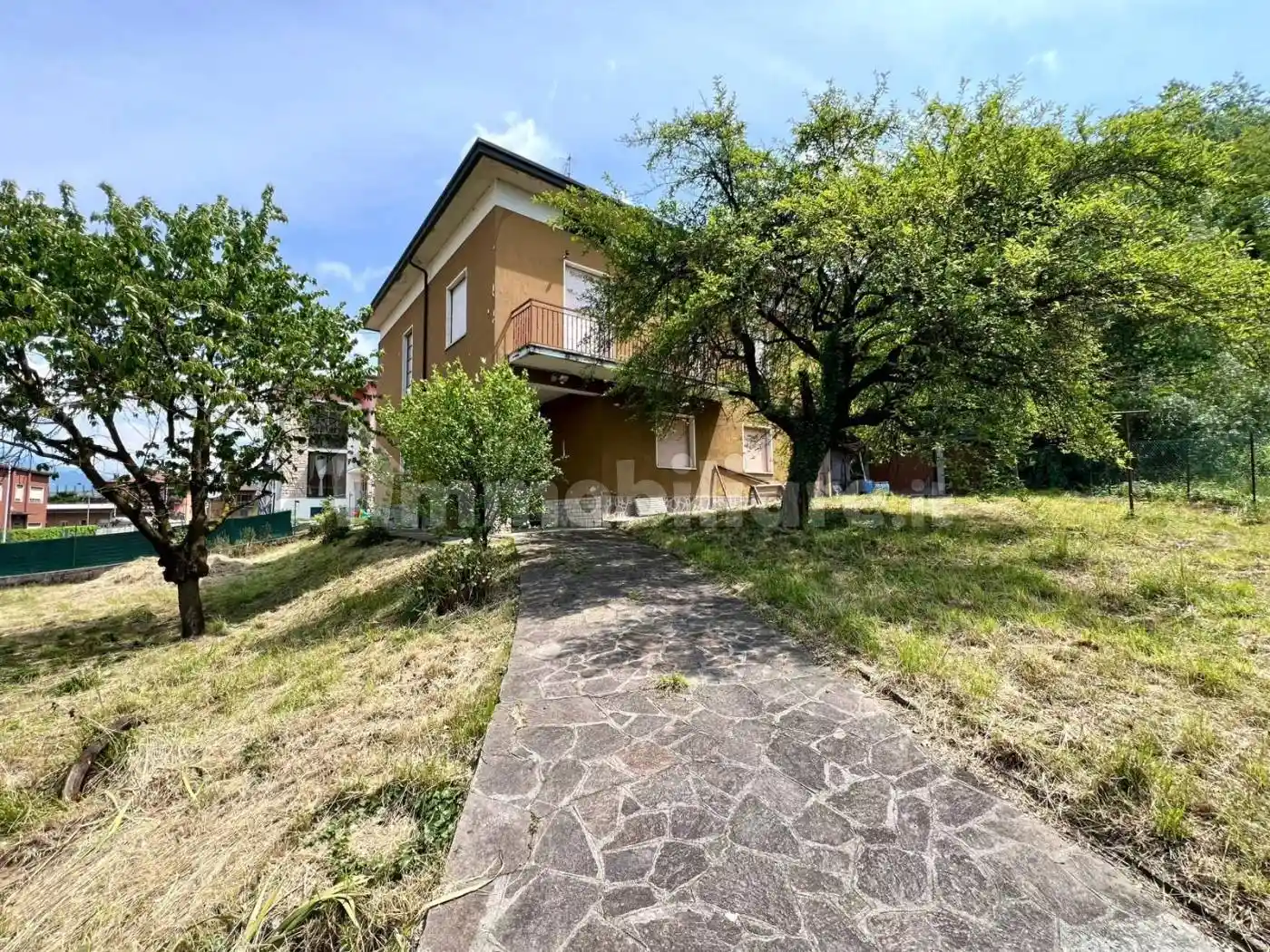 Casa indipendente in vendita a Albino