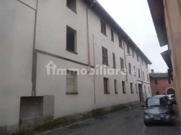 Palazzo - Stabile in vendita a Brignano Gera d'Adda