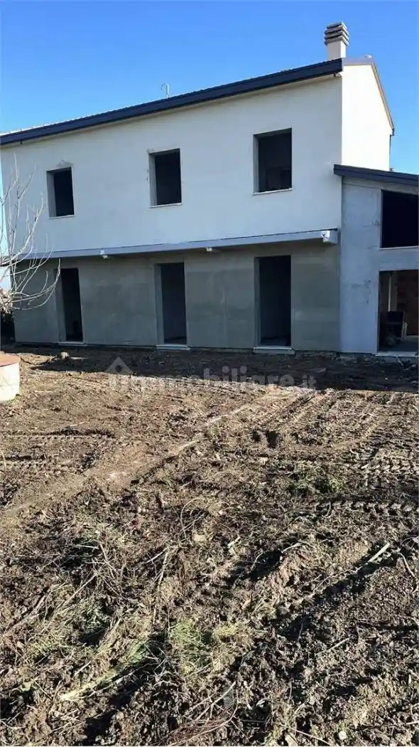 Casa indipendente in vendita a Alfonsine
