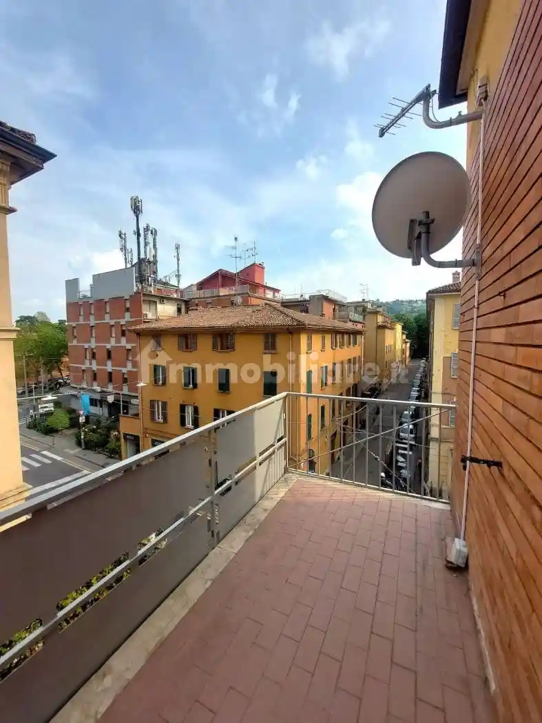Appartamento in affitto a Bologna