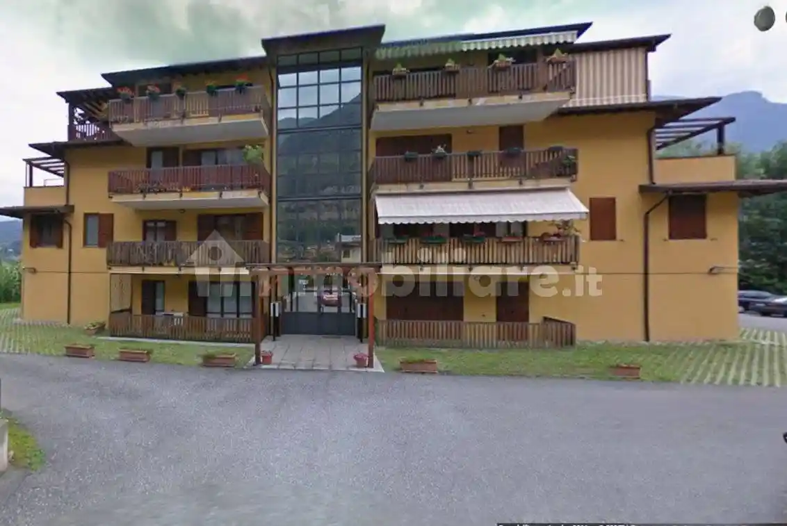 Appartamento in vendita a Piancogno