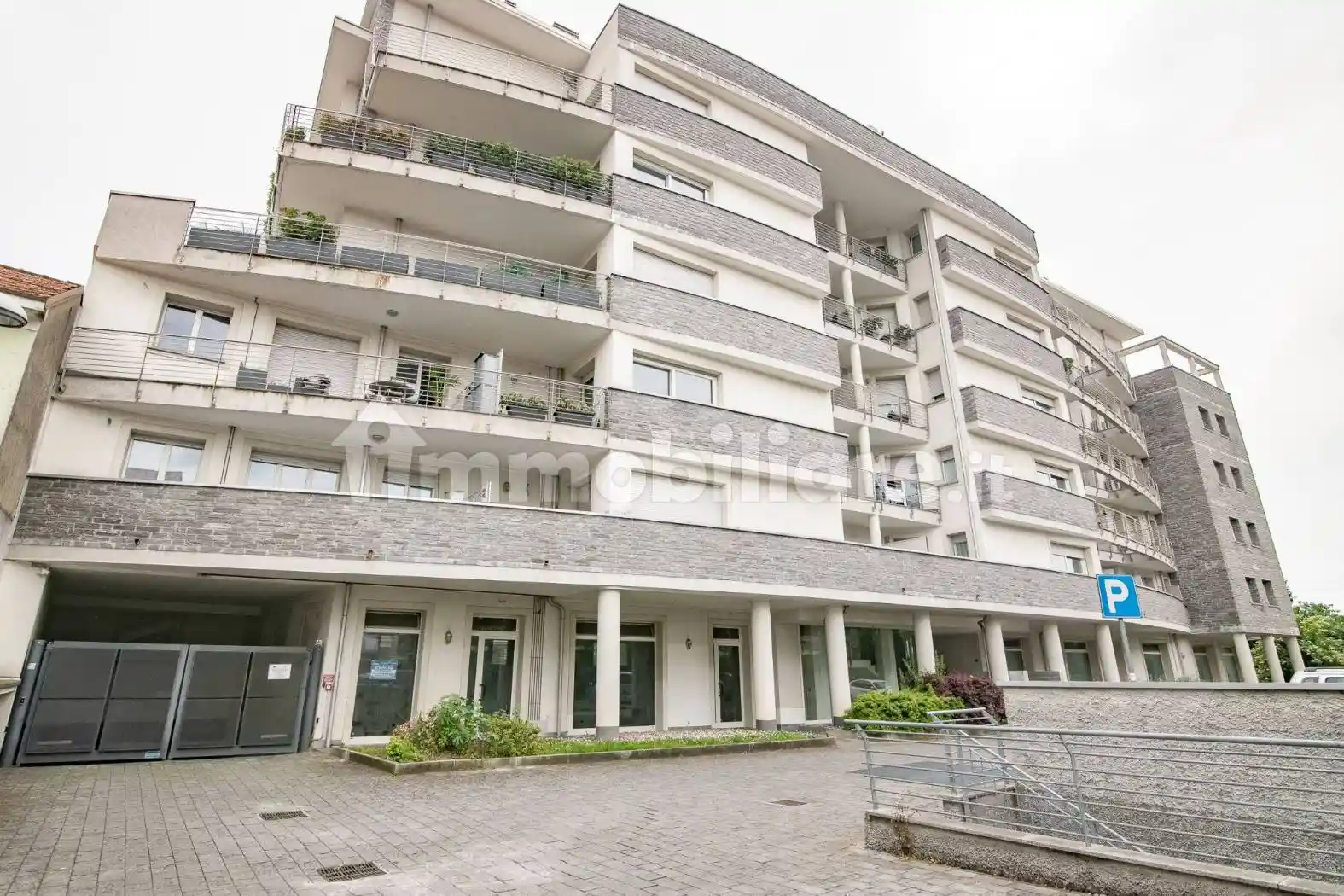 Appartamento in vendita a Seregno