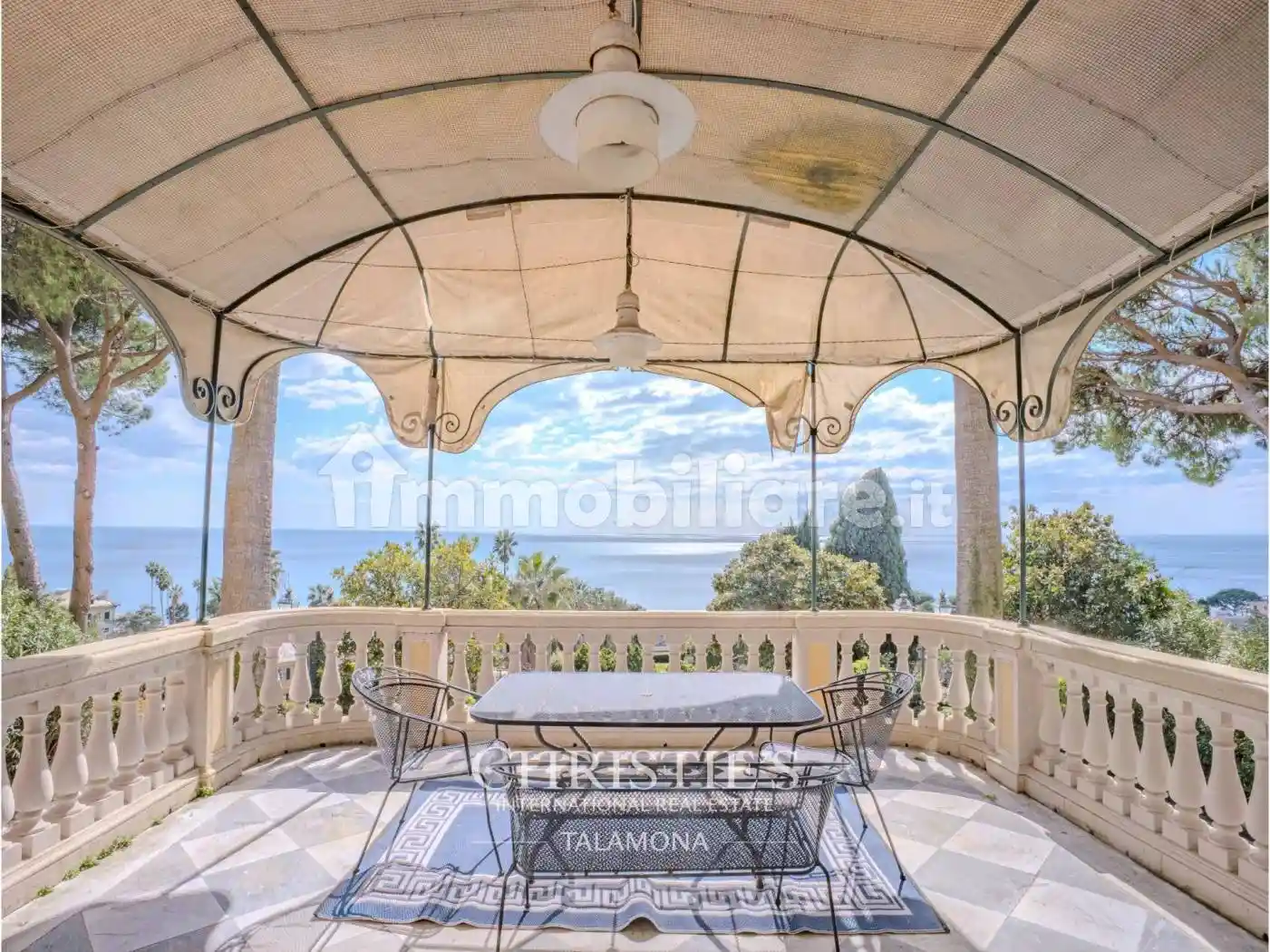 Villa in vendita a Genova