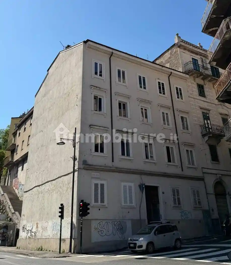 Appartamento in vendita a Trieste