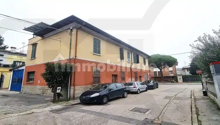 Casa indipendente in vendita a Faenza