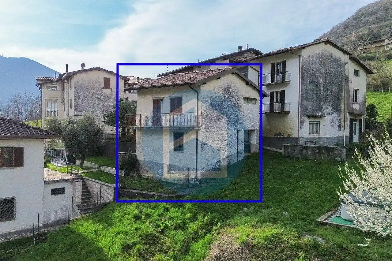 Casa indipendente in vendita a Albino