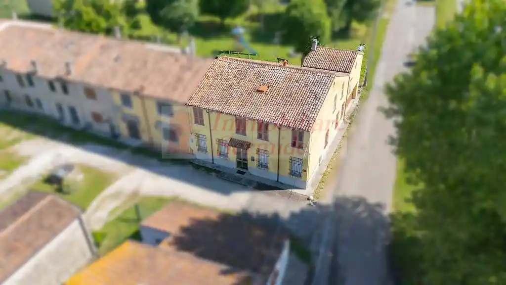 Villa in vendita a Borgocarbonara