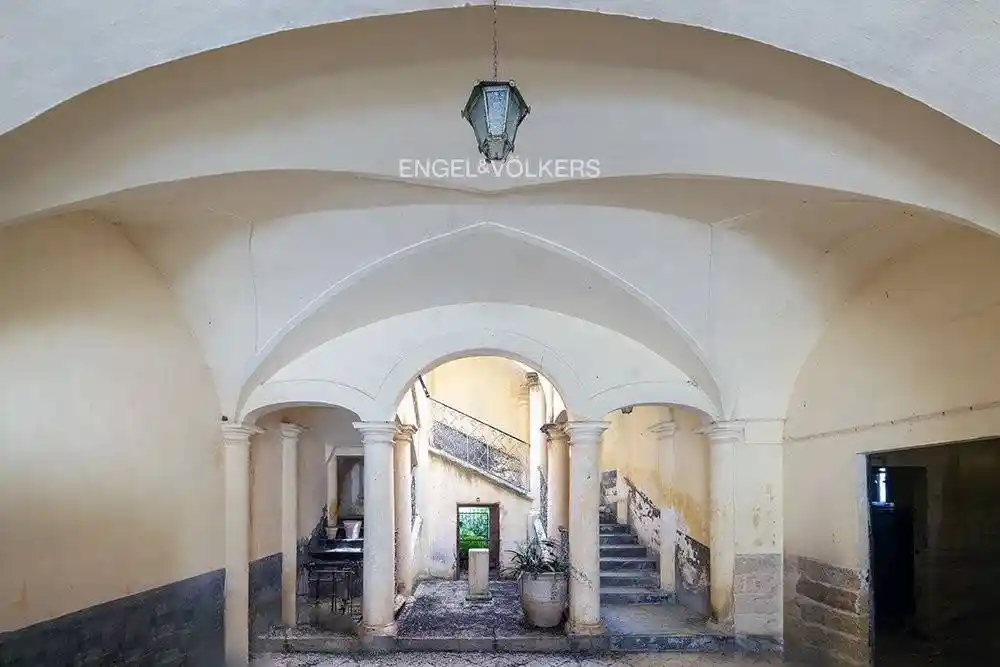 Palazzo - Edificio in vendita a Alezio