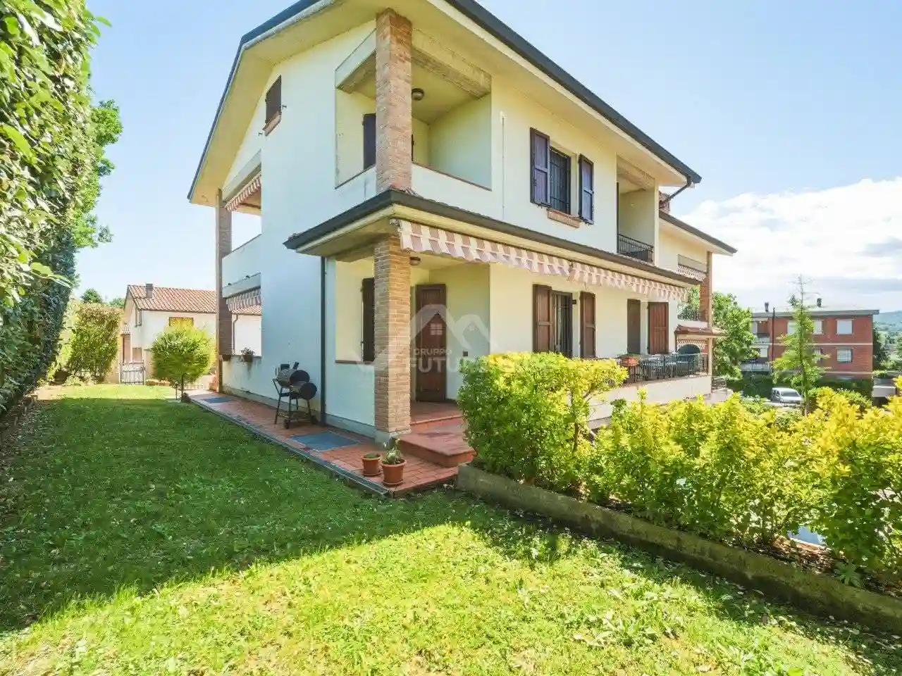 Villa - foto 2