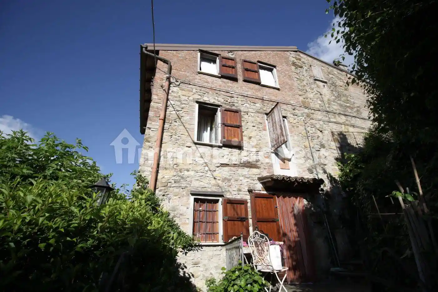 Casa indipendente in vendita a Alta Val Tidone