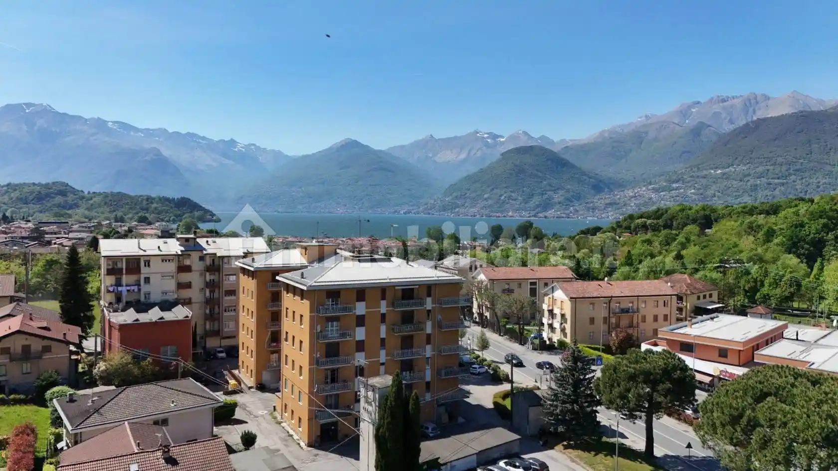 Appartamento in vendita a Colico