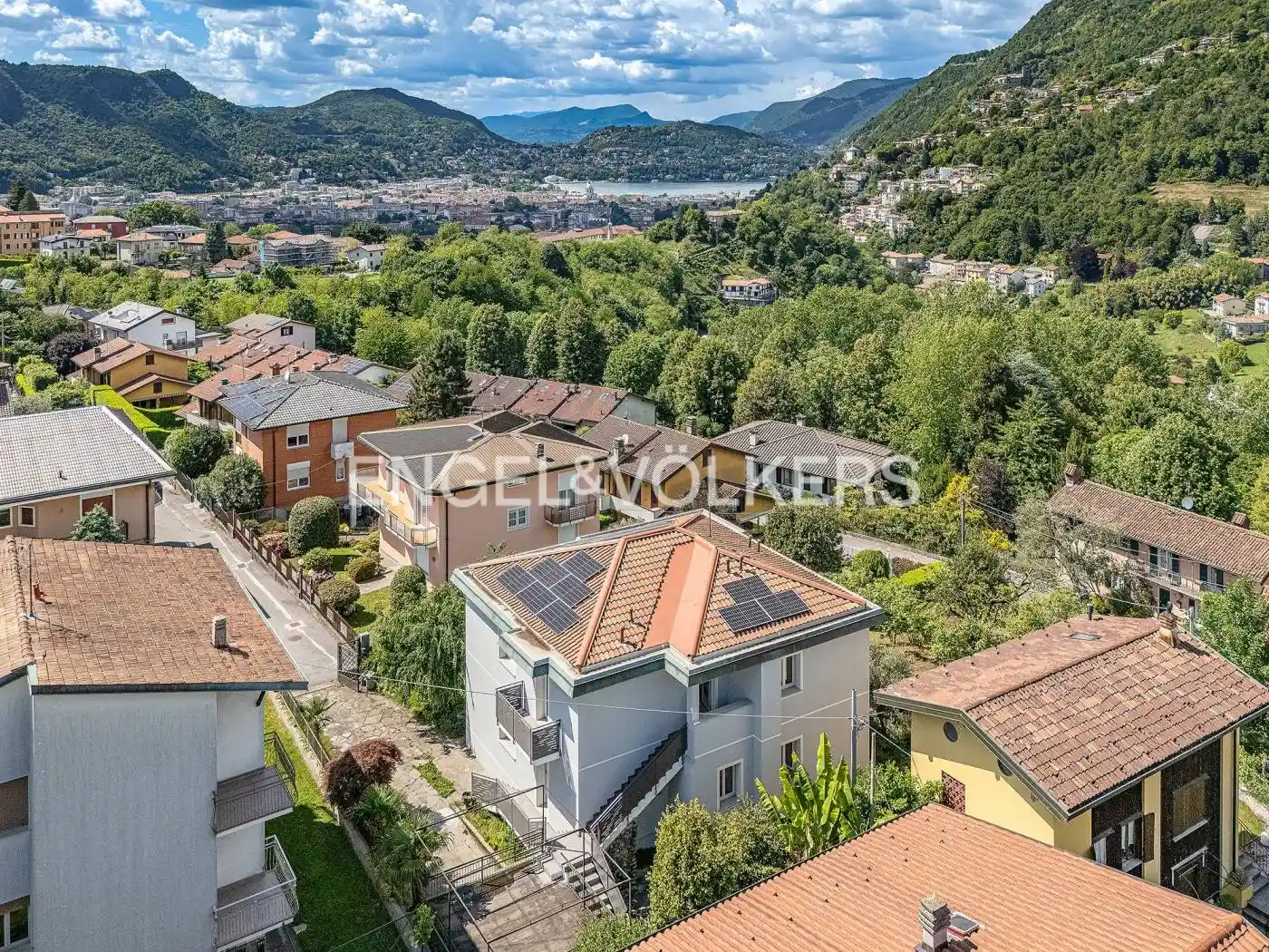 Villa in vendita a Como