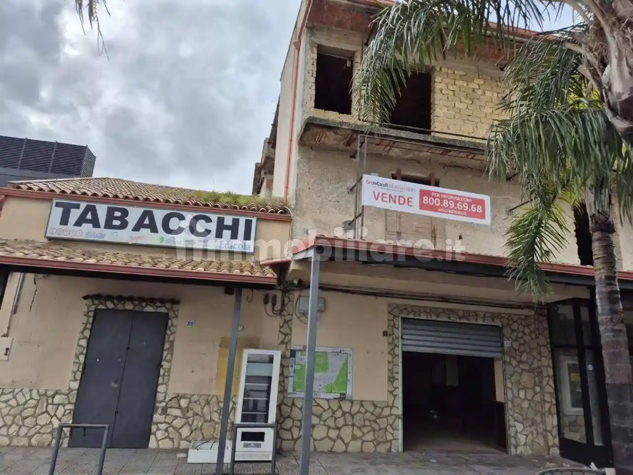 Palazzo - Edificio in vendita a Carini