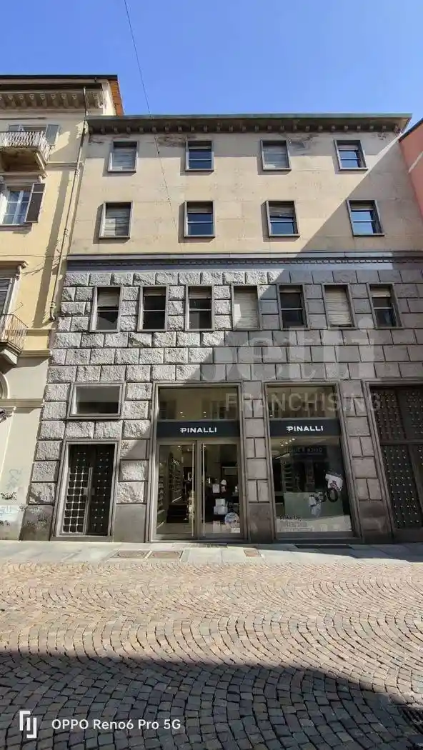 Palazzo - Edificio in vendita a Biella