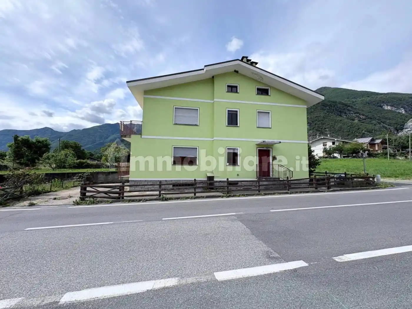 Villa in vendita a Champdepraz