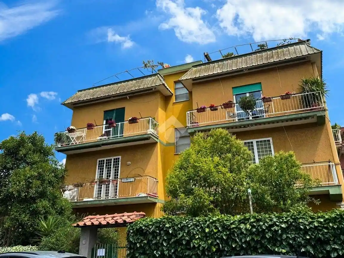 Appartamento in vendita a Roma