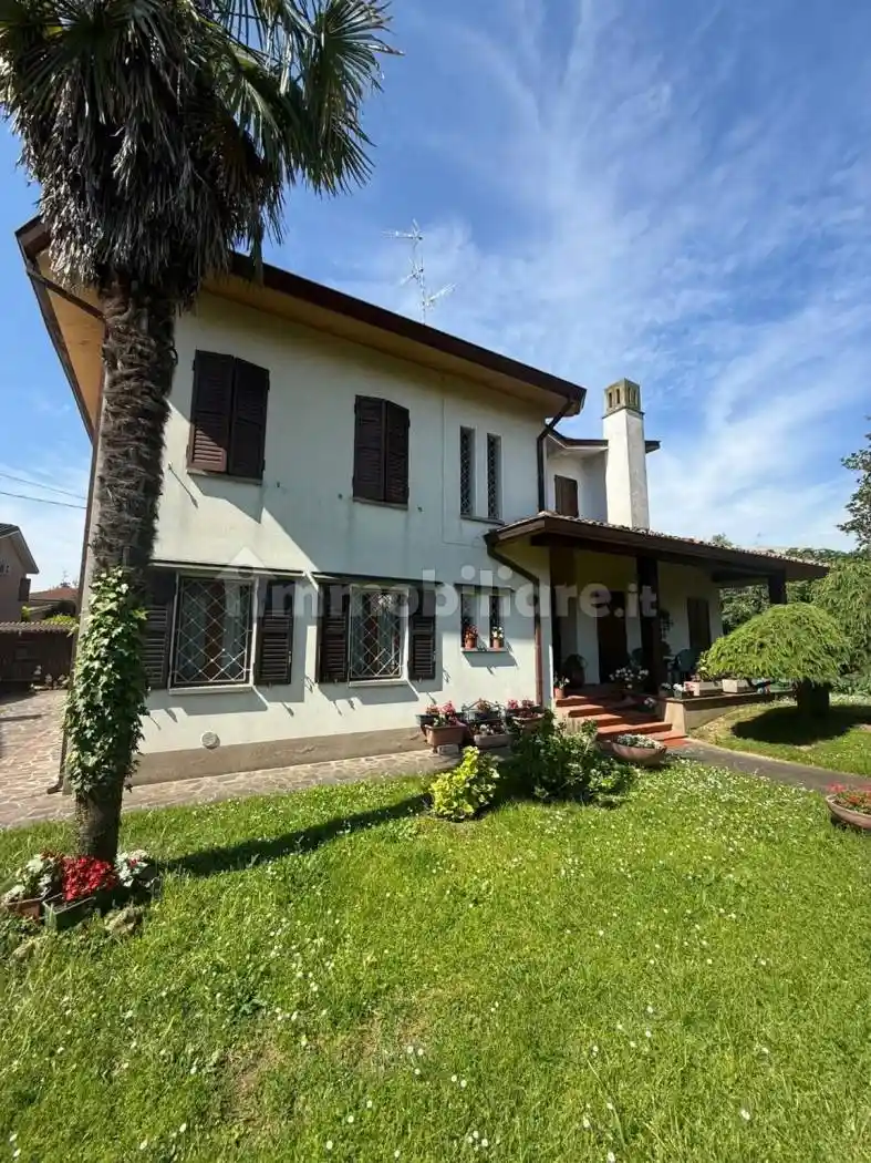 Villa in vendita a Cavezzo