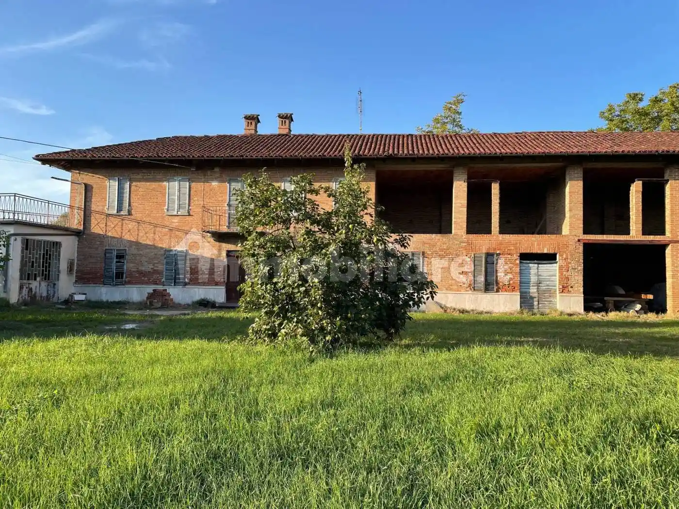 Rustico - Casale in vendita a Castagnole delle Lanze