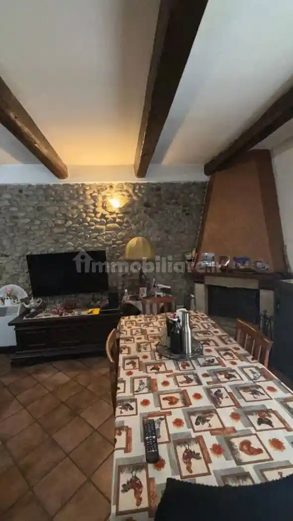 Rustico - Casale in vendita a Dozza