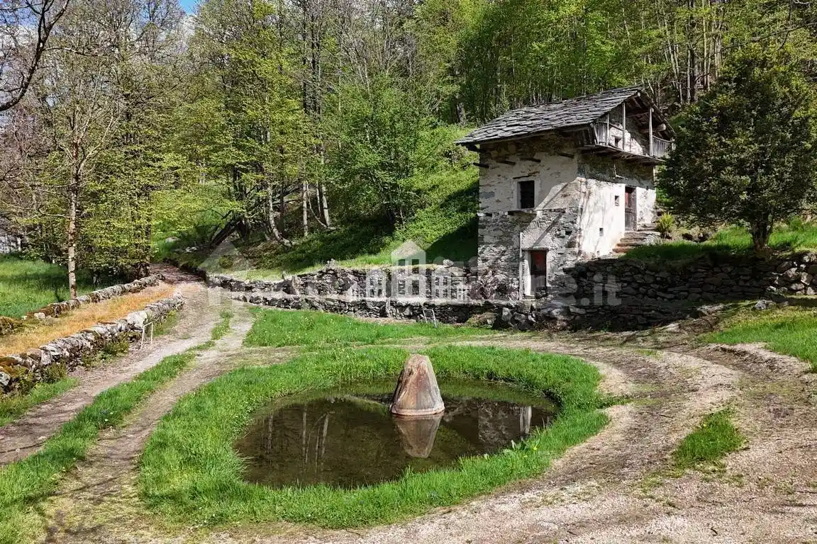 Rustico - Casale in vendita a Traversella