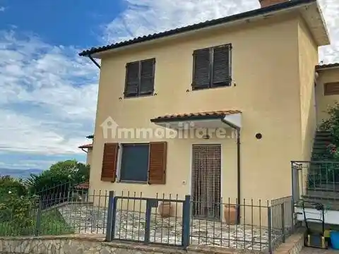 Appartamento in vendita a Castiglione d'Orcia