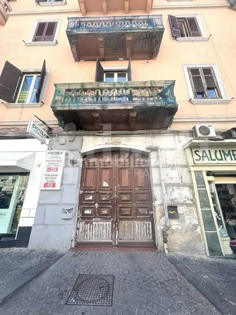 Appartamento in affitto a Napoli