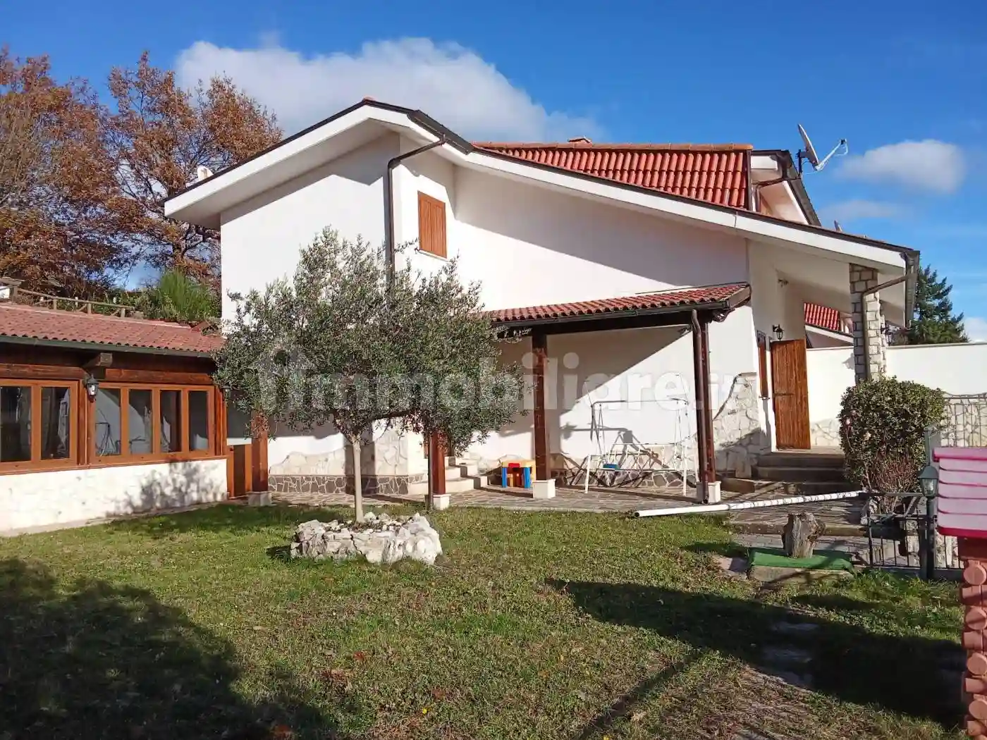 Villa - foto 2