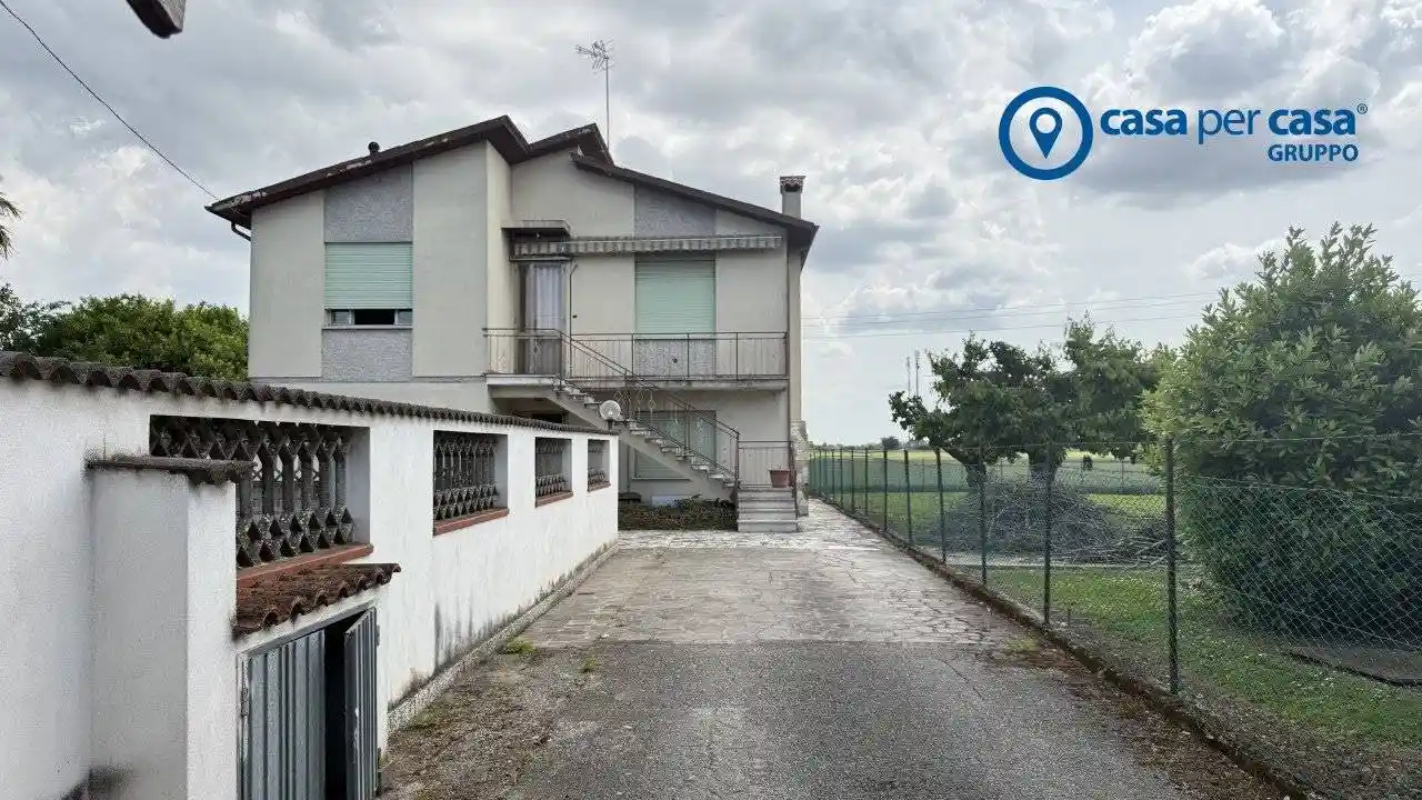 Casa indipendente in vendita a Pontecchio Polesine