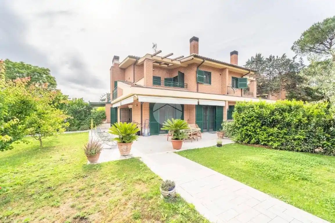Villetta a schiera in vendita a Roma
