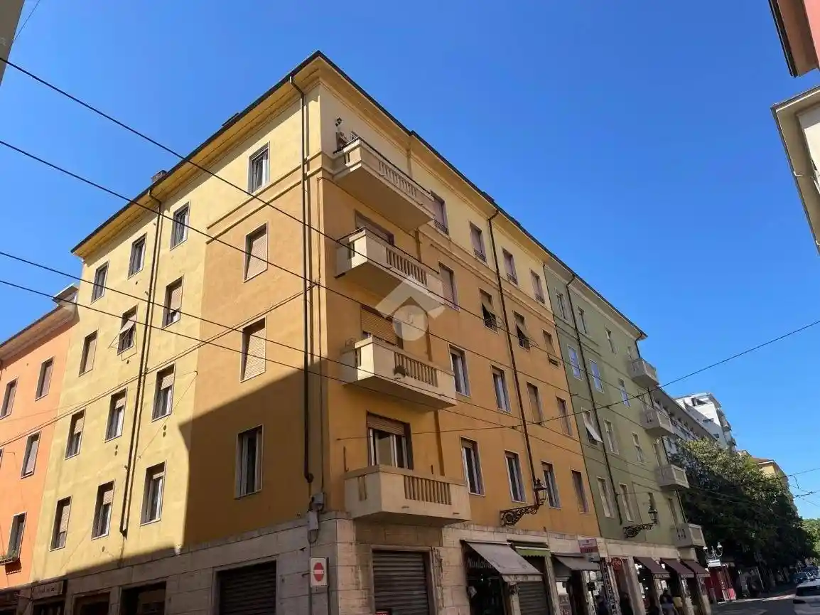 Appartamento in vendita a Parma