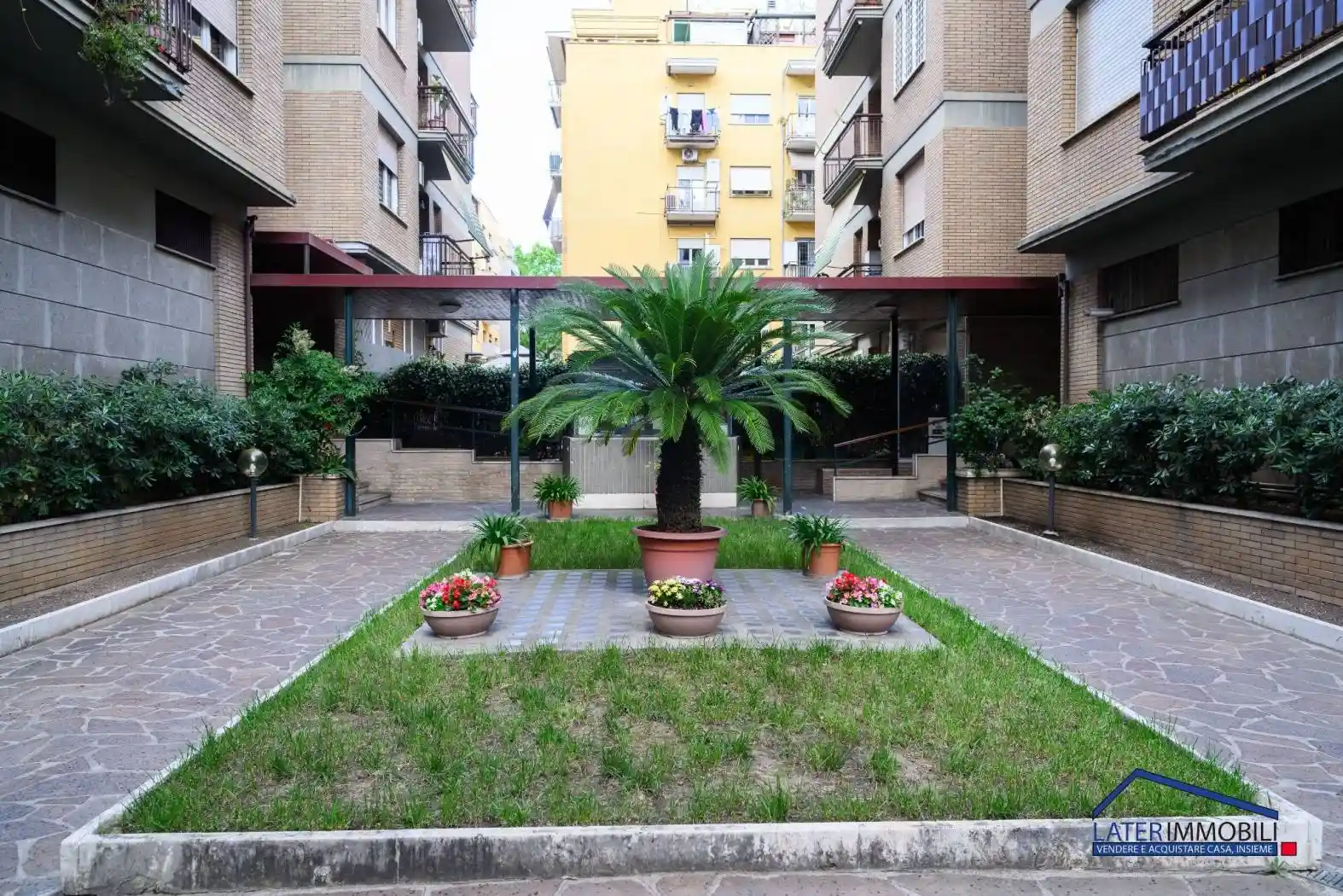 Appartamento in vendita a Roma