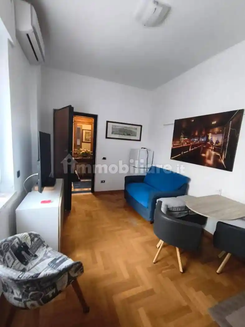 Appartamento in affitto a Napoli