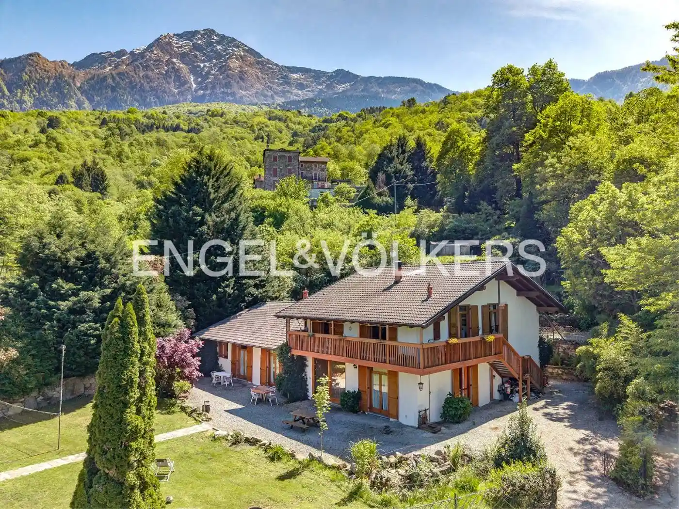 Villa in vendita a Colico
