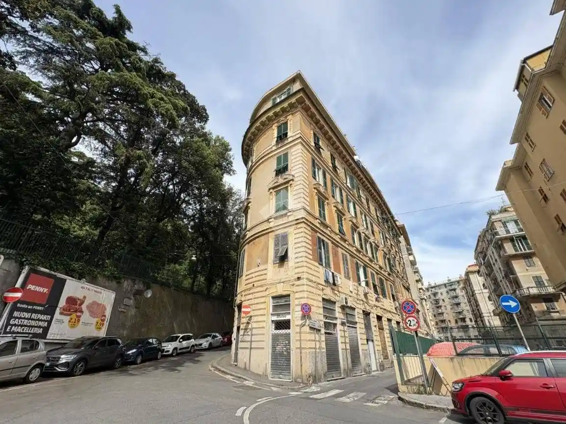 Appartamento in vendita a Genova