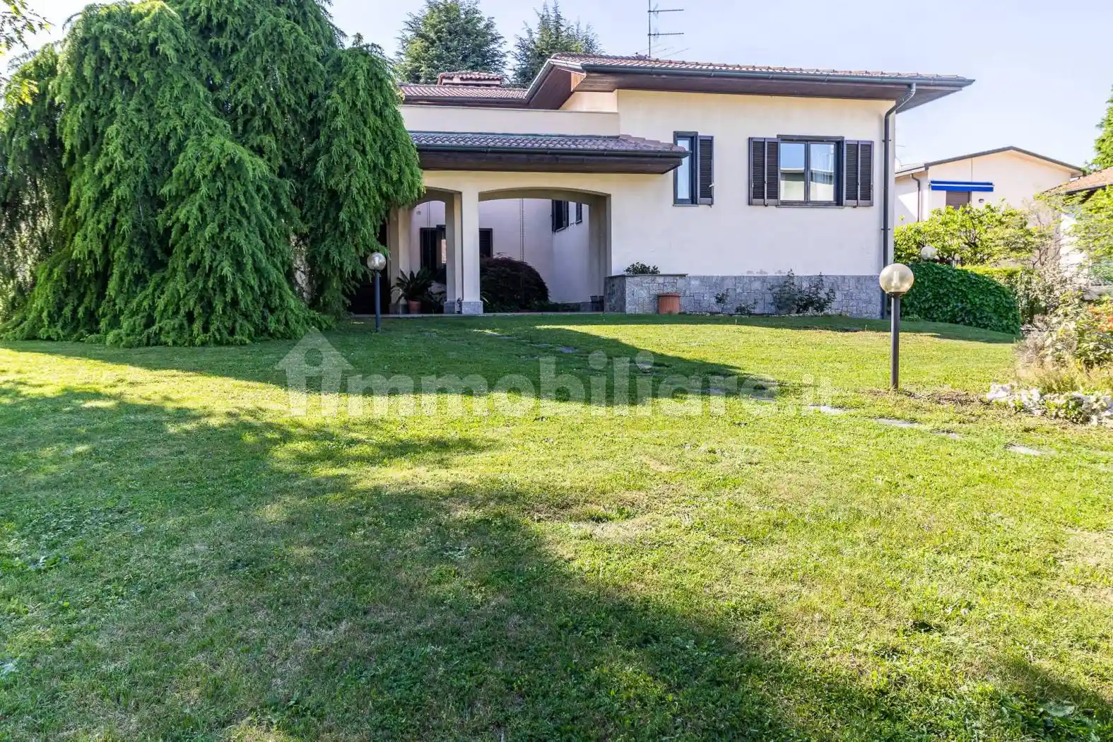 Villa in vendita a Gallarate