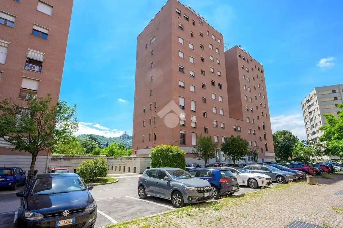 Appartamento in vendita a Bologna