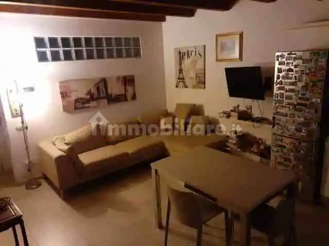 Appartamento in affitto a Pavia