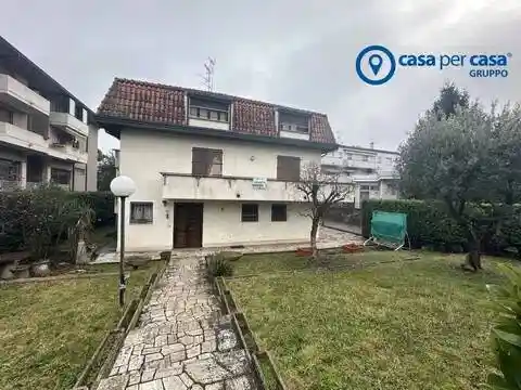 Villa in vendita a Rovigo