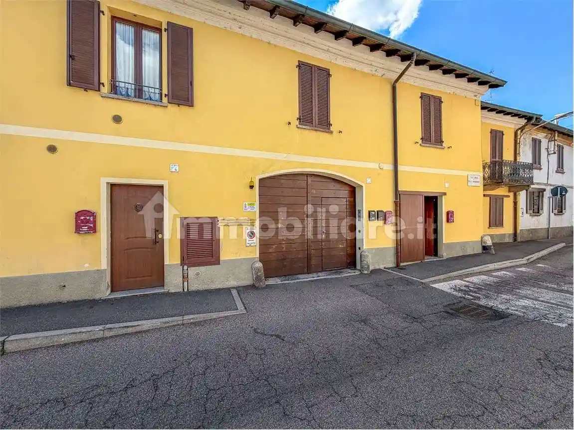Appartamento in vendita a Ossona