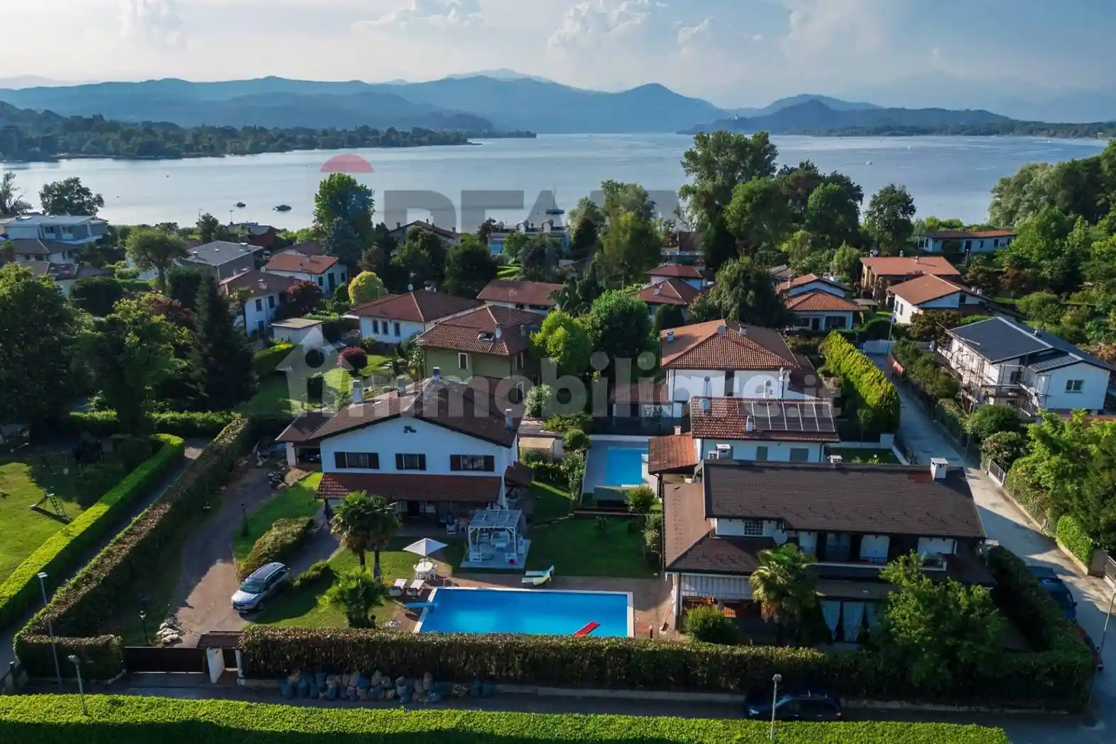 Villa in vendita a Castelletto Sopra Ticino