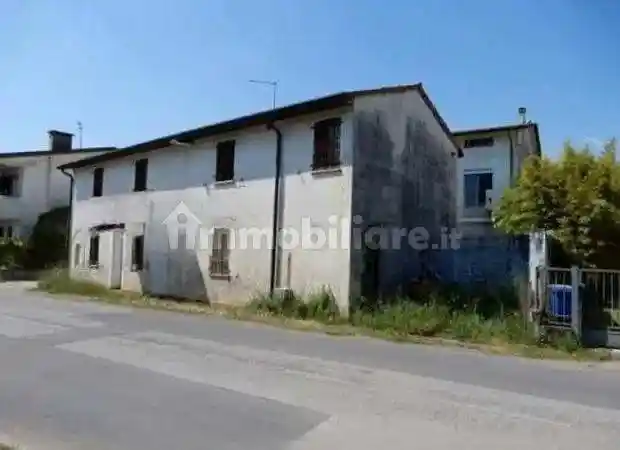 Casa indipendente in vendita a Loria