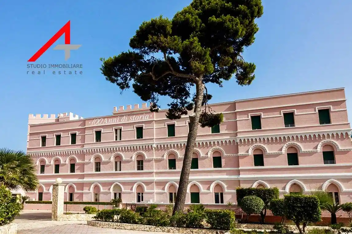 Palazzo - Edificio in vendita a Vico del Gargano