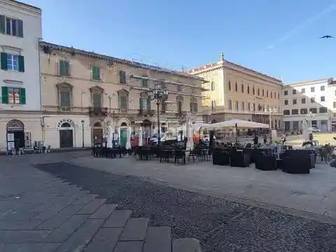 Palazzo - Edificio in vendita a Sassari