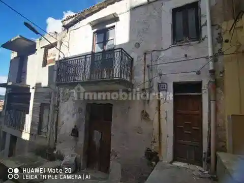 Villa in vendita a Montelepre